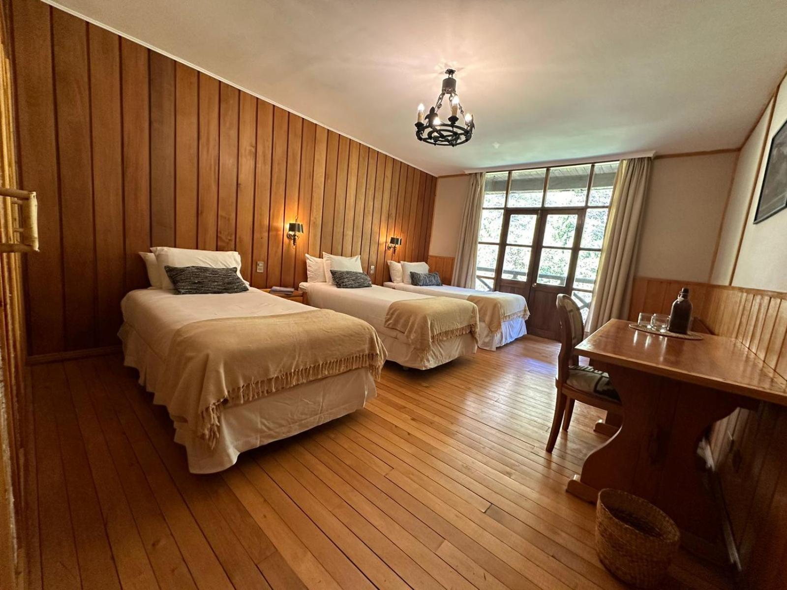 Mitico Puelo Lodge Las Gualas المظهر الخارجي الصورة