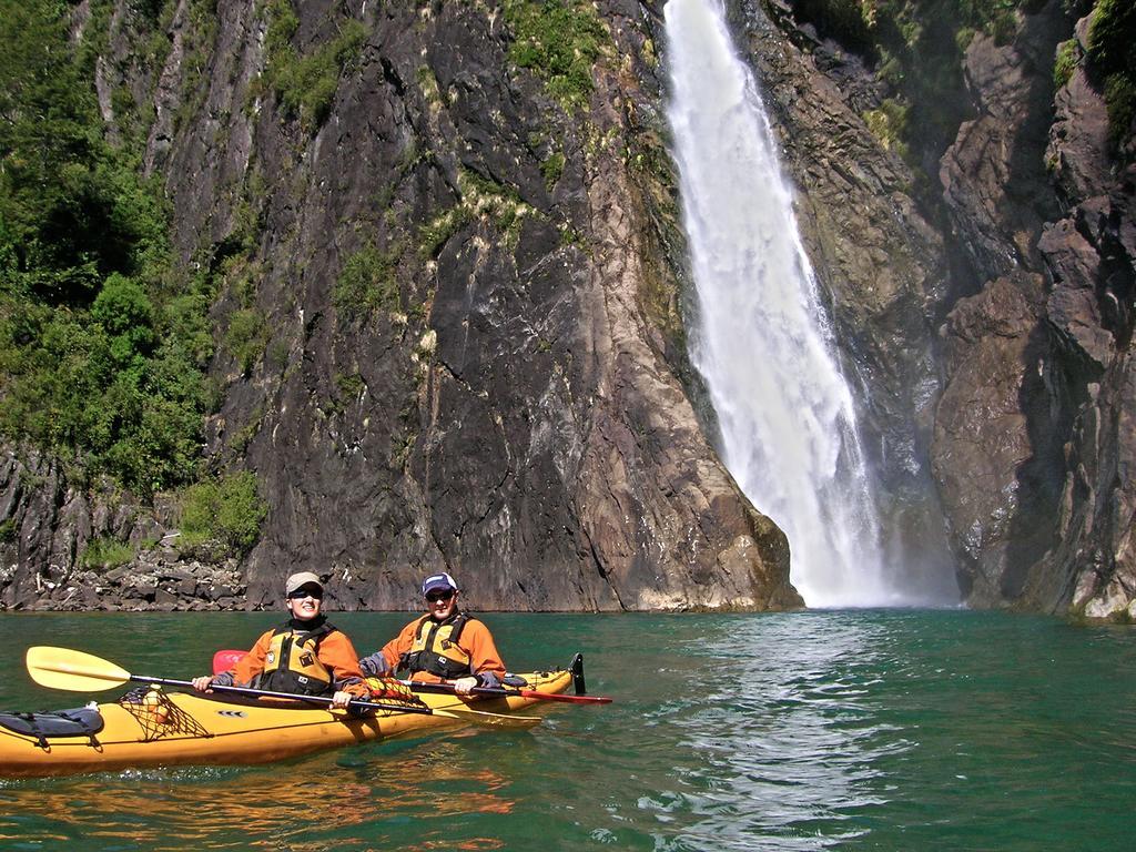 Mitico Puelo Lodge Las Gualas المظهر الخارجي الصورة